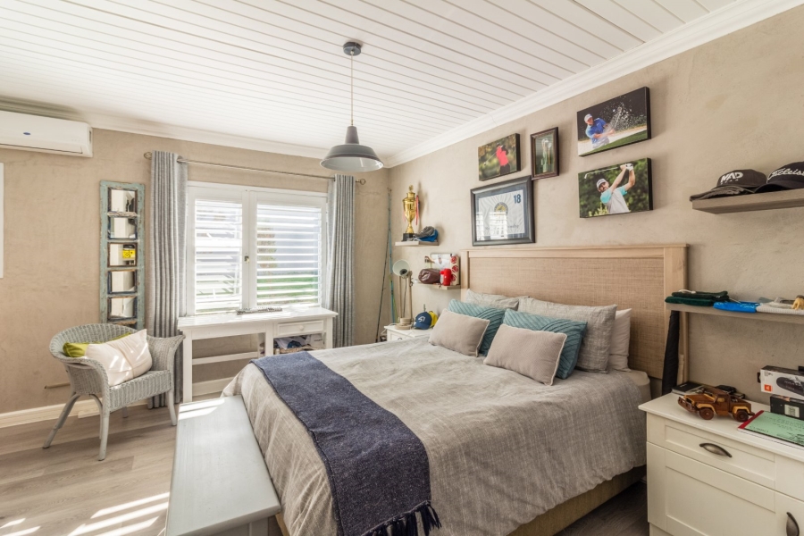 5 Bedroom Property for Sale in Num Num Cape Estate Western Cape
